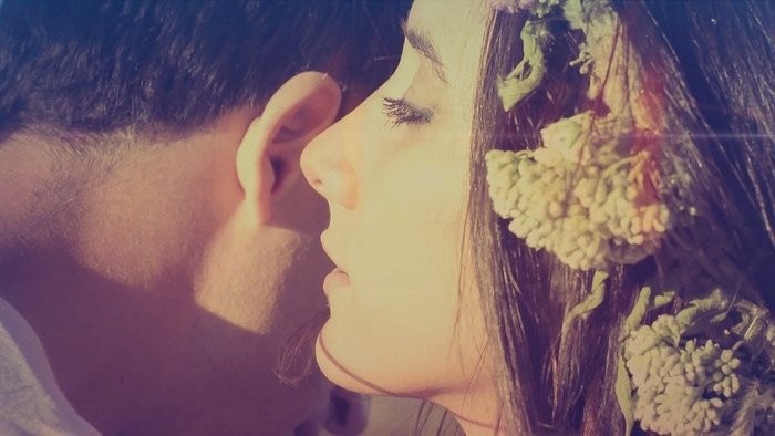 電話占いアイネの気になる口コミは?当たると噂の9名の鑑定先生を紹介